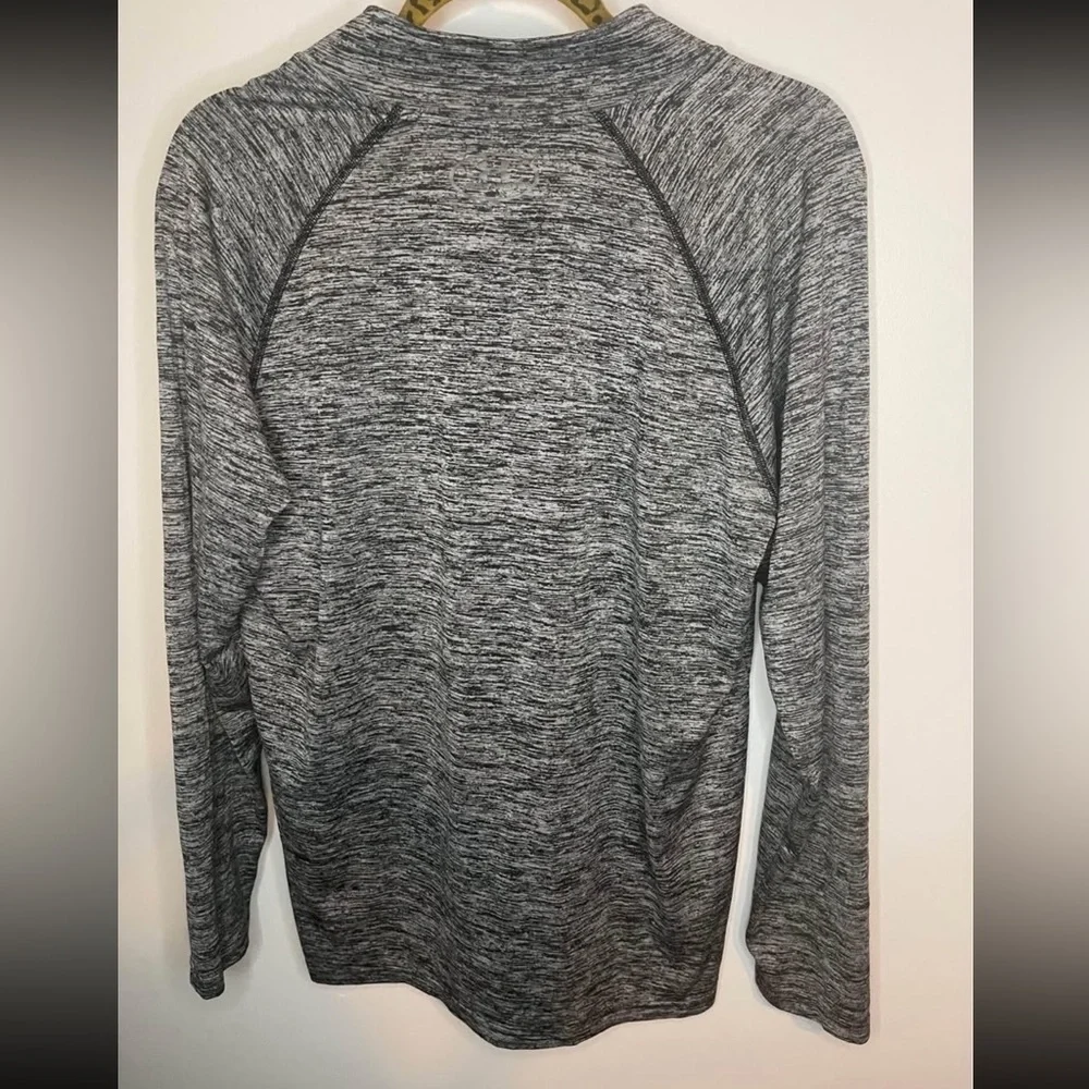Under Armour women’s heathered gray dri-fit quarter zip sweatshirt size medium - Picture 3 of 4